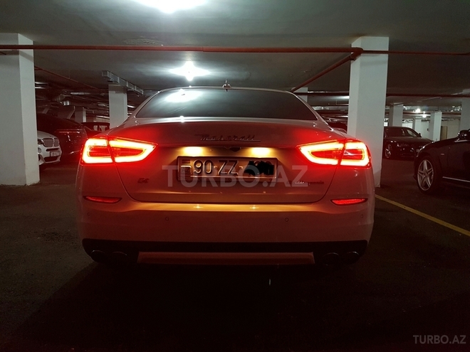 Maserati Quattroporte 2014, 28,000 km - 3.0 л - Bakı