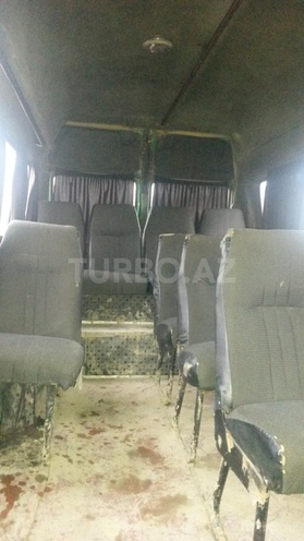 Mercedes 208 D 1992, 208,866 km - 2.4 l - Quba