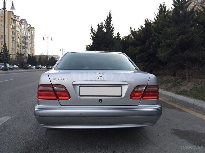Mercedes E 240 2001, 127,027 km - 2.6 l - Bakı