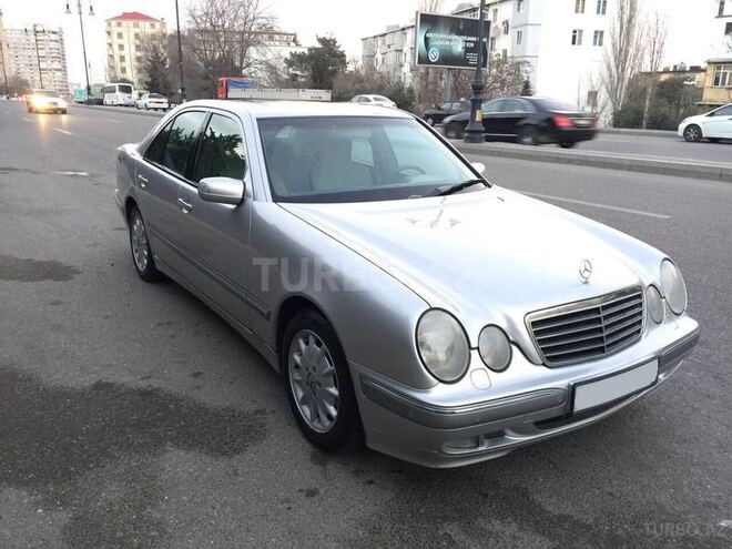 Mercedes E 240 2001, 127,027 km - 2.6 l - Bakı
