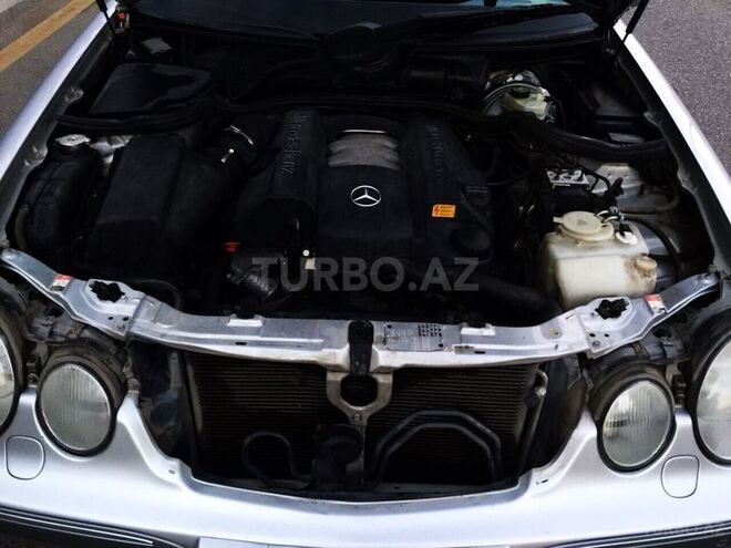Mercedes E 240 2001, 127,027 km - 2.6 l - Bakı