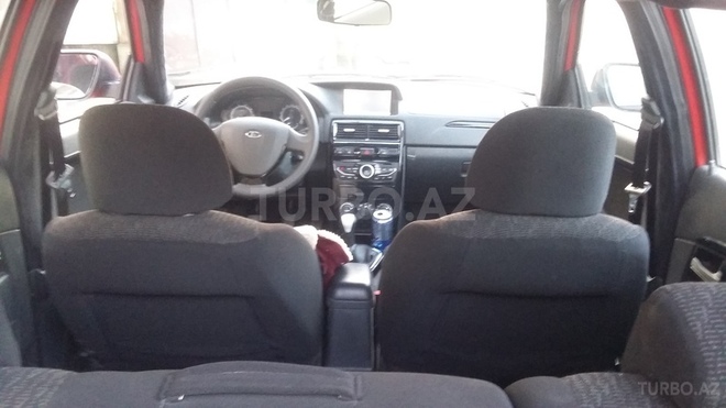 LADA (VAZ) Priora 2015, 30,000 km - 1.6 l - Salyan