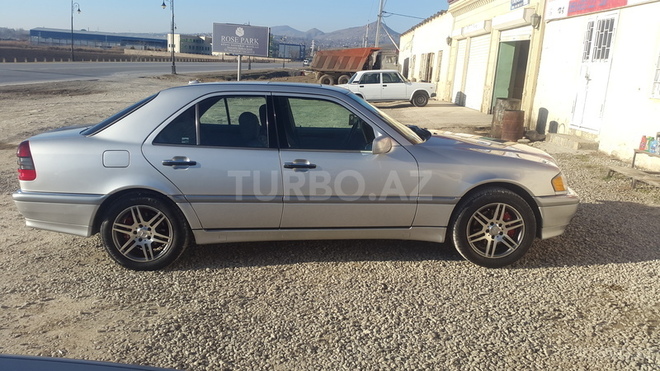 Mercedes C 230 2000, 192,000 km - 2.3 l - Şamaxı