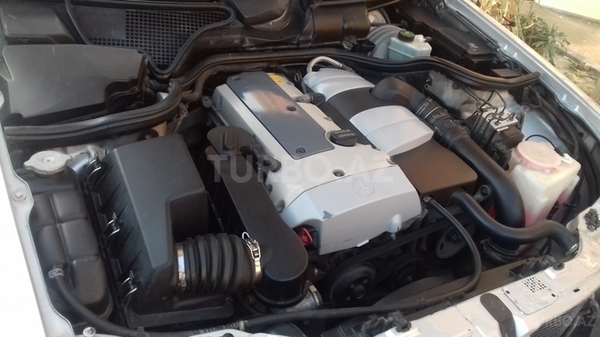 Mercedes E 200 2002, 245,000 km - 2.0 l - Bakı