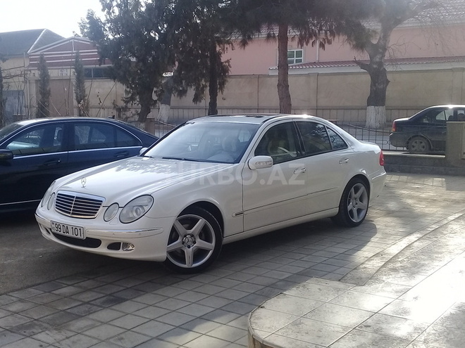 Mercedes E 240 2004, 205,000 km - 2.6 l - Şirvan