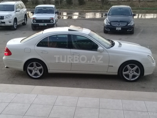 Mercedes E 240 2004, 205,000 km - 2.6 l - Şirvan
