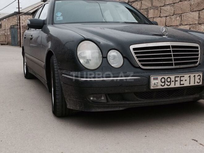 Mercedes E 240 2001, 146,000 km - 2.4 l - Salyan