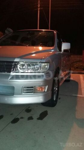 Mitsubishi Chariot 2001, 135,000 km - 2.4 л - Bakı