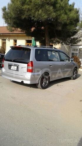 Mitsubishi Chariot 2001, 135,000 km - 2.4 л - Bakı