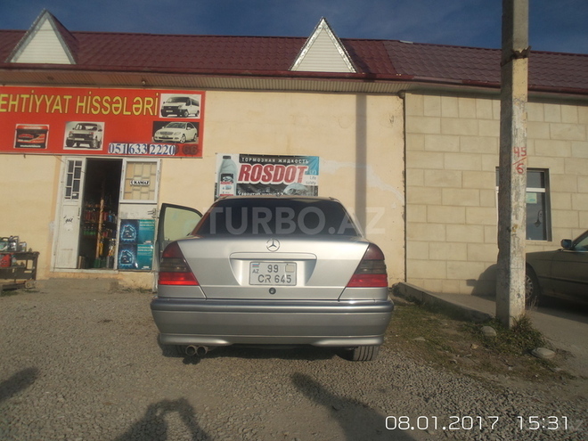 Mercedes C 230 2000, 192,000 km - 2.3 l - Şamaxı