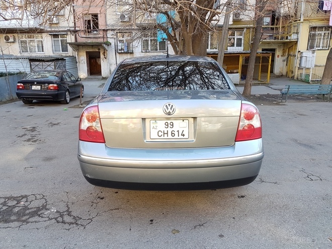 Volkswagen Passat 2003, 290,000 km - 1.8 l - Bakı