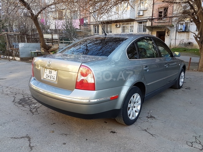 Volkswagen Passat 2003, 290,000 km - 1.8 l - Bakı