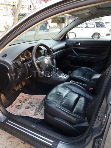 Volkswagen Passat 2003, 290,000 km - 1.8 l - Bakı