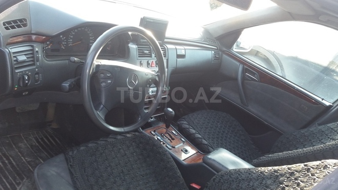 Mercedes E 220 1999, 350,000 km - 2.2 l - Bakı