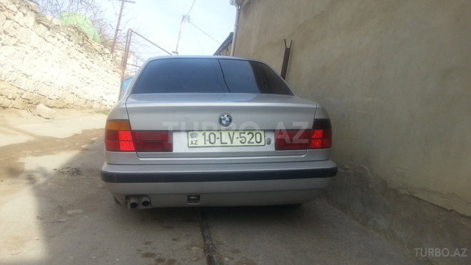 BMW 520 1988, 350,000 km - 2.0 l - Bakı