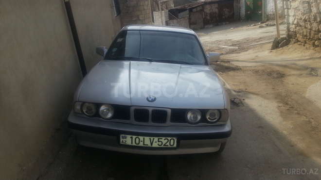 BMW 520 1988, 350,000 km - 2.0 l - Bakı