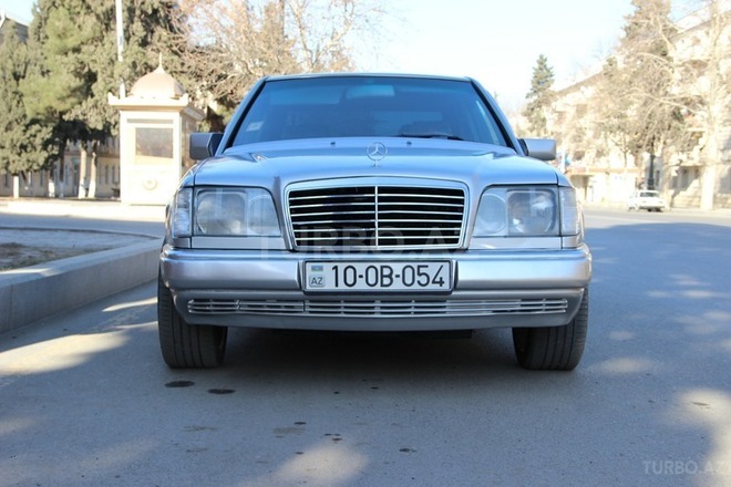 Mercedes E 220 1994, 237,000 km - 2.2 l - Gəncə