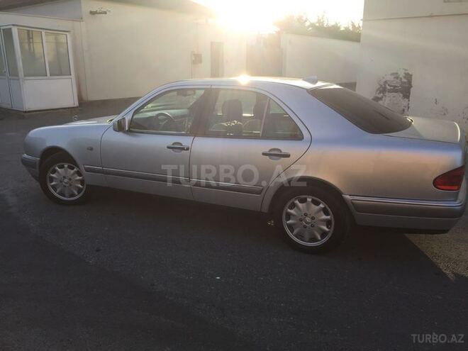 Mercedes E 240 1997, 25,000 km - 2.4 l - Bakı