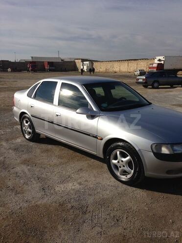 Opel Vectra 1998, 193,258 km - 1.8 l - Sumqayıt
