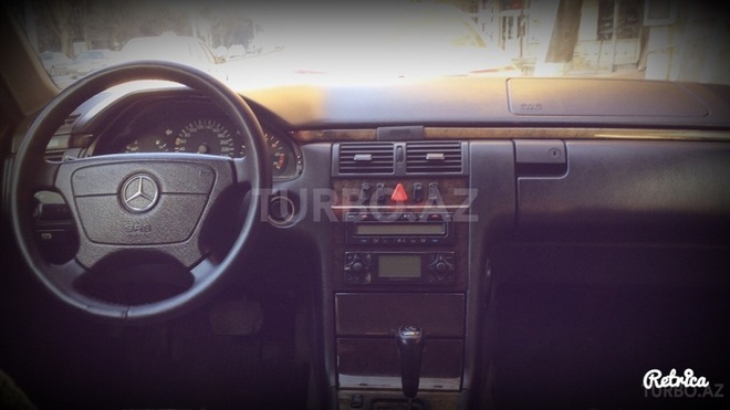 Mercedes E 280 1999, 282,000 km - 2.8 л - Bakı