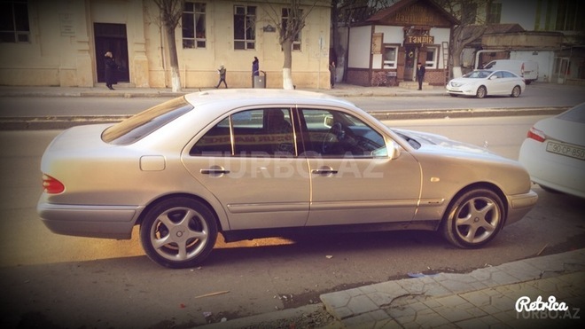 Mercedes E 280 1999, 282,000 km - 2.8 л - Bakı