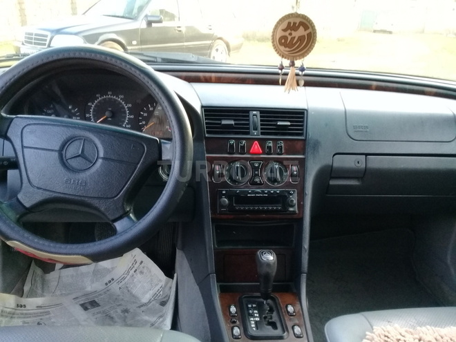 Mercedes C 230 1999, 140,000 km - 2.3 л - Bakı