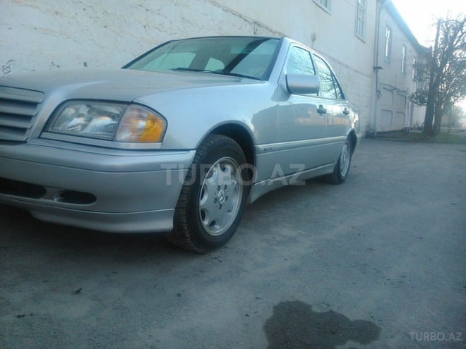 Mercedes C 230 1999, 213,225 km - 2.3 л - Ucar