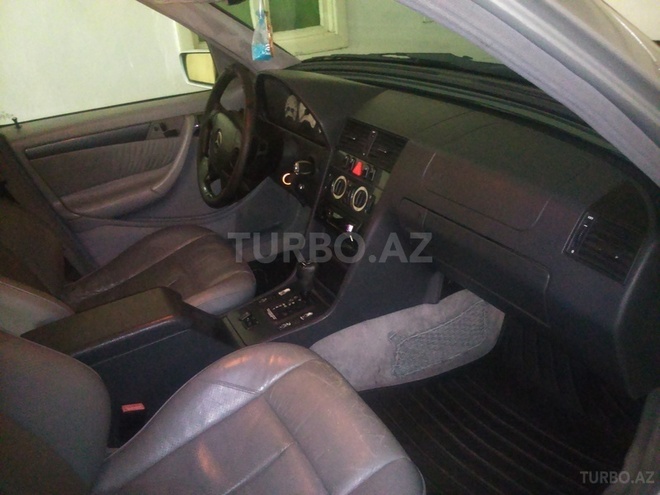Mercedes C 230 1999, 213,225 km - 2.3 л - Ucar