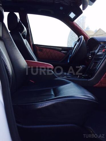 Mercedes E 320 2000, 163,000 km - 3.2 l - Bakı