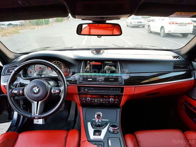 BMW M5 2014, 61,000 km - 4.4 l - Bakı