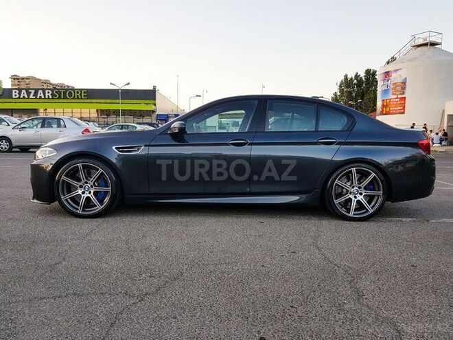 BMW M5 2014, 61,000 km - 4.4 l - Bakı
