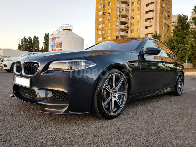 BMW M5 2014, 61,000 km - 4.4 l - Bakı