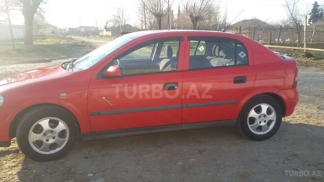 Opel Astra 1999, 299,000 km - 1.6 l - Neftçala