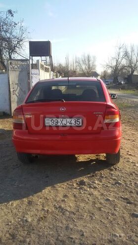 Opel Astra 1999, 299,000 km - 1.6 l - Neftçala