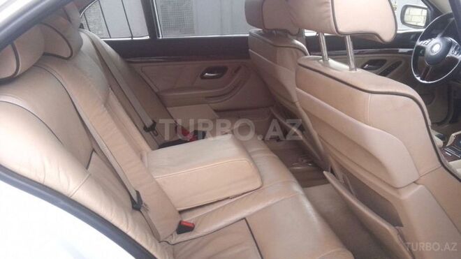BMW 530 2002, 330,000 km - 3.0 l - Tovuz