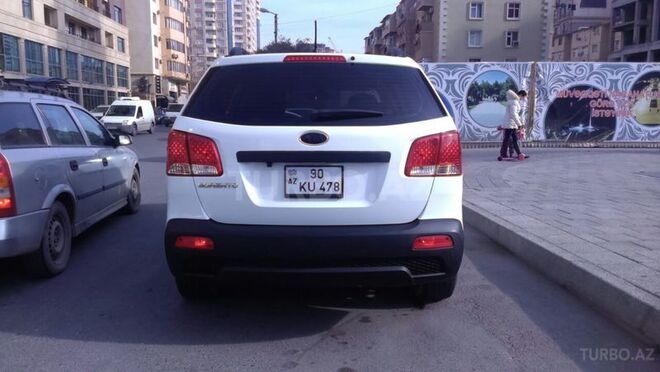 Kia Sorento 2009, 131,000 km - 2.4 l - Bakı