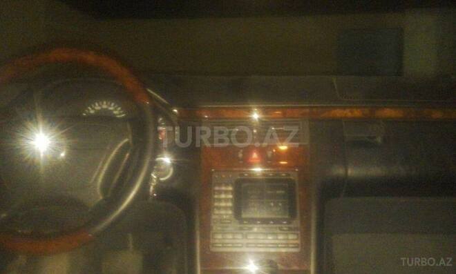 Mercedes E 240 1999, 108,000 km - 2.4 l - Gəncə