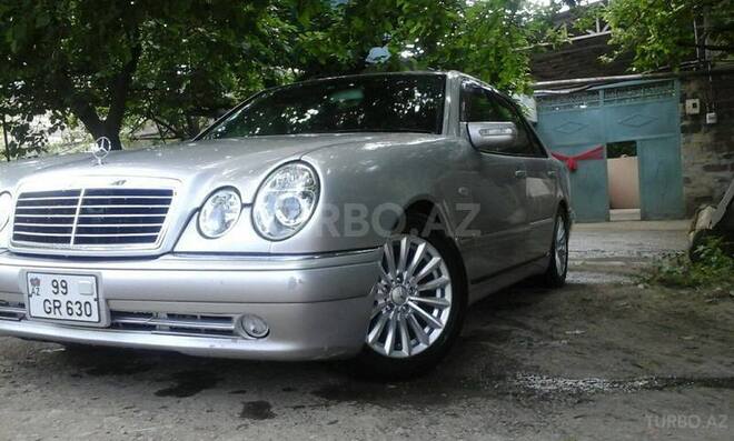 Mercedes E 240 1999, 108,000 km - 2.4 l - Gəncə