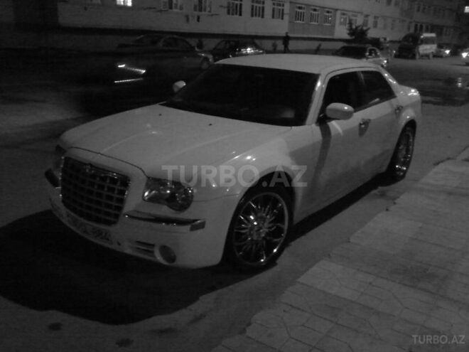 Chrysler 300C 2005, 198,544 km - 0.2 л - Sumqayıt