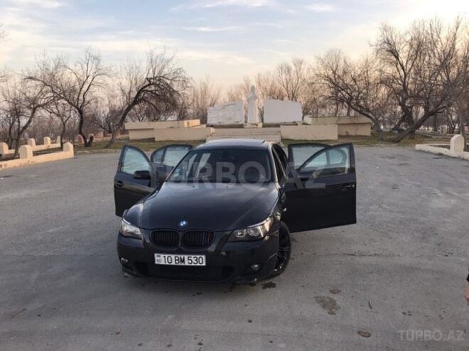 BMW 530 2005, 300,000 km - 3.0 l - Bakı