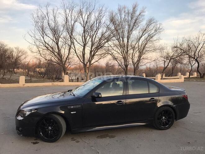BMW 530 2005, 300,000 km - 3.0 l - Bakı