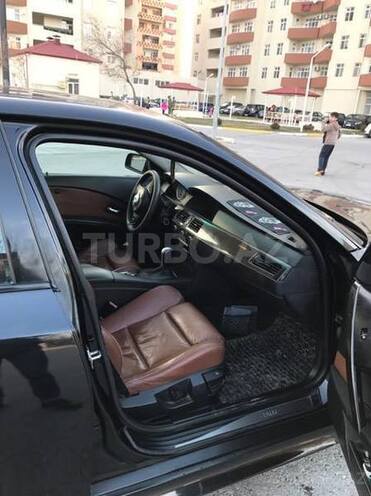 BMW 530 2005, 300,000 km - 3.0 l - Bakı