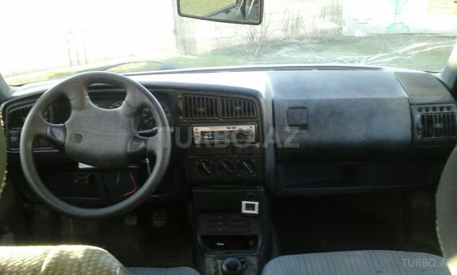 Volkswagen Passat 1992, 950,000 km - 1.8 l - Şirvan