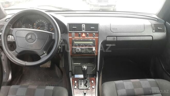 Mercedes C 220 1995, 289,000 km - 2.2 l - Bakı