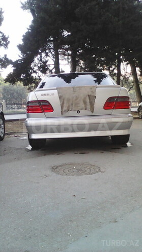 Mercedes E 240 2001, 169,000 km - 2.6 л - Bakı