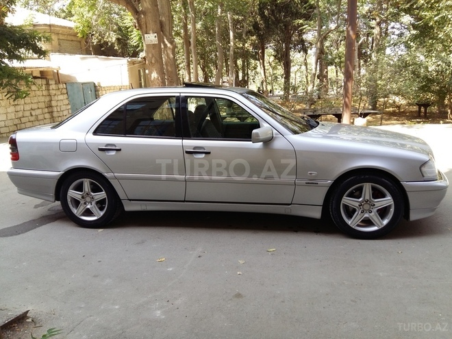 Mercedes C 200 1999, 251,000 km - 2.0 l - Bakı