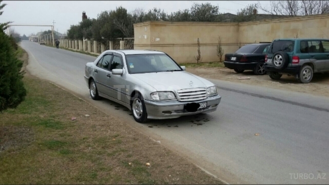 Mercedes C 180 1997, 267,855 km - 1.8 l - Bakı