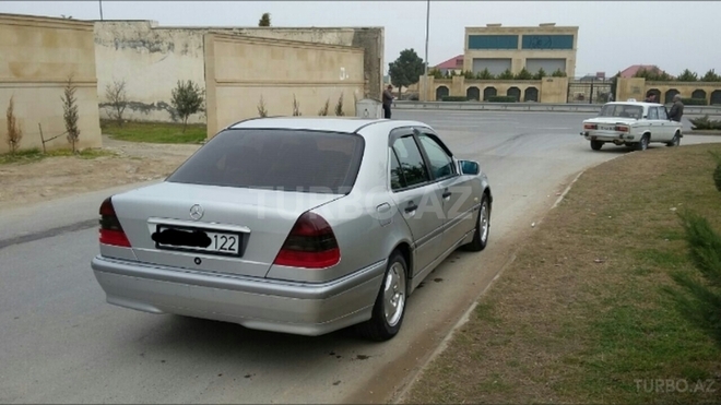 Mercedes C 180 1997, 267,855 km - 1.8 l - Bakı
