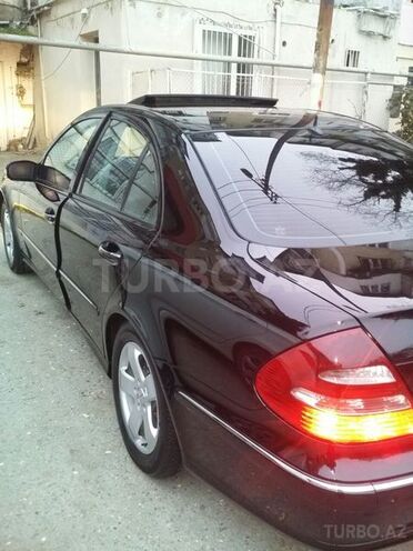 Mercedes E 220 2004, 213,264 km - 2.2 l - Bakı
