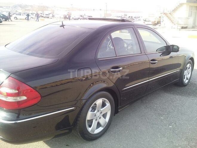Mercedes E 220 2004, 213,264 km - 2.2 l - Bakı